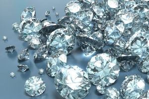 Come capire se un diamante è vero o falso senza strumenti