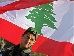 Lebanon-flag-and-soldier.jpg